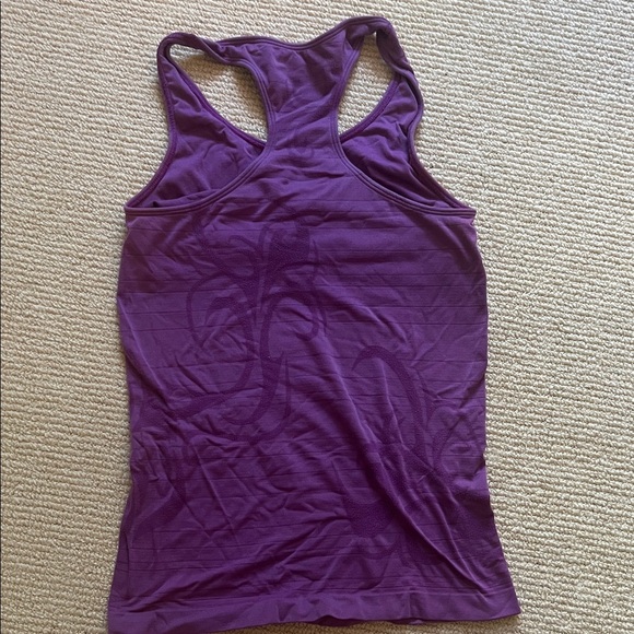 Athletica Racerback - Picture 5 of 6